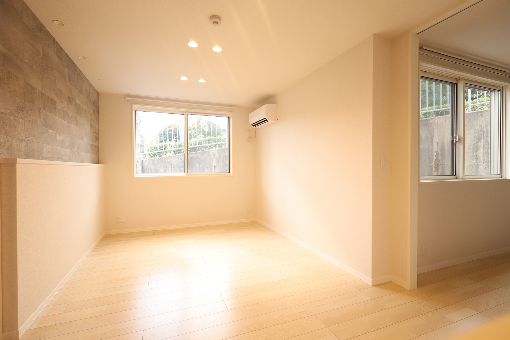 Espoir宝塚・川面0102号室の内装写真